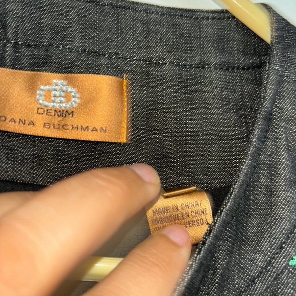 Dana Buchman Black Denim Floral Embroidery Shirt Jacket -16 - Picture 5 of 8